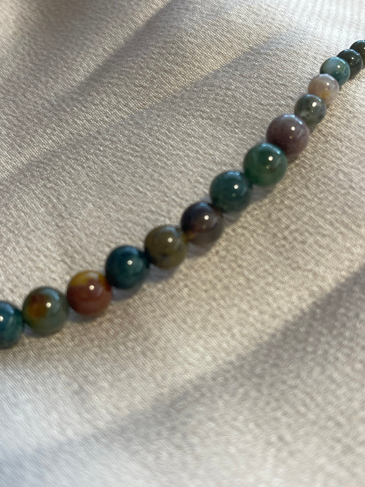 Serpentine & Indian Agate Graduated Necklace